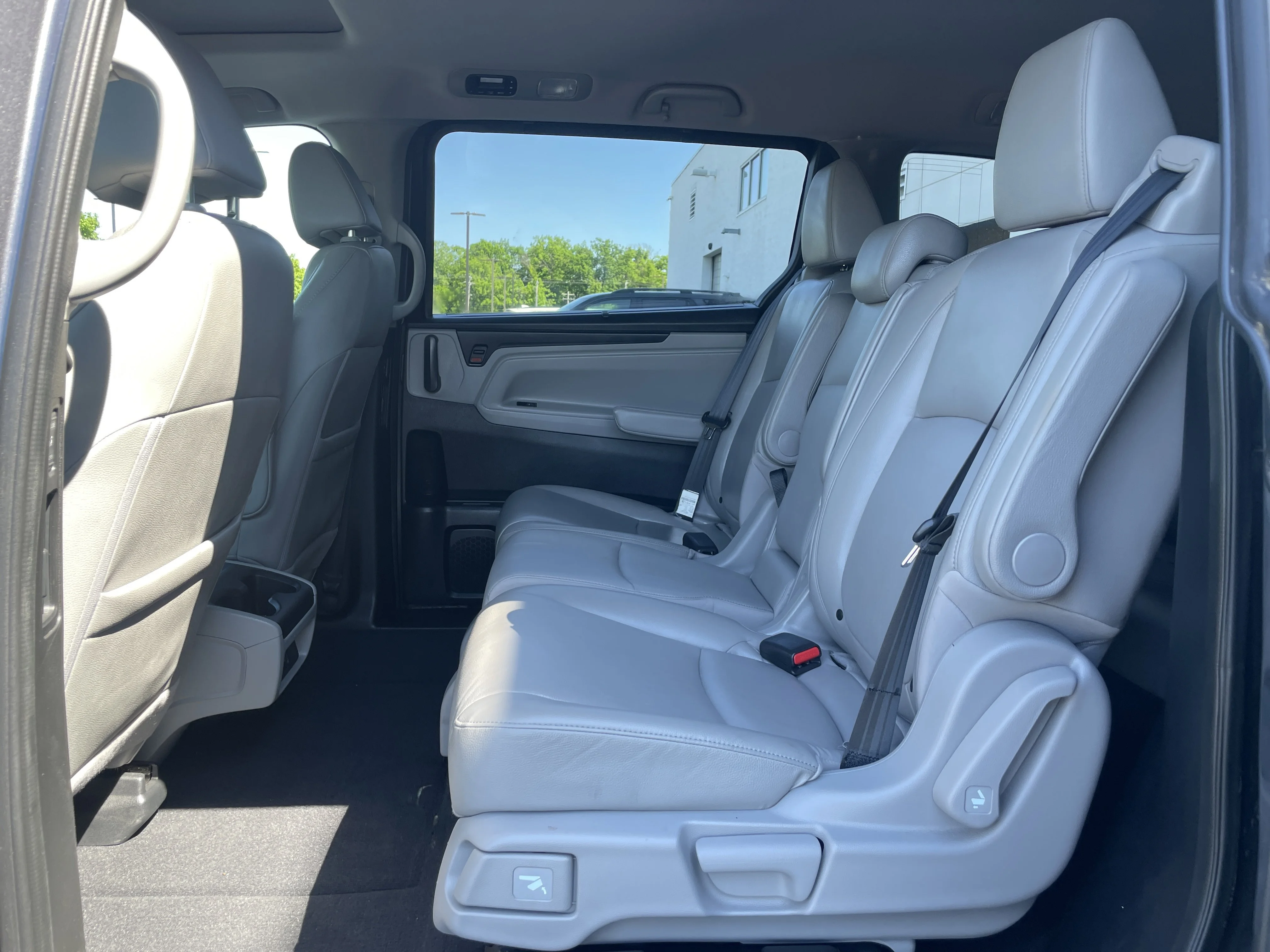 Certified Used 2018 Modern Steel Metallic Honda EX-L image 13
