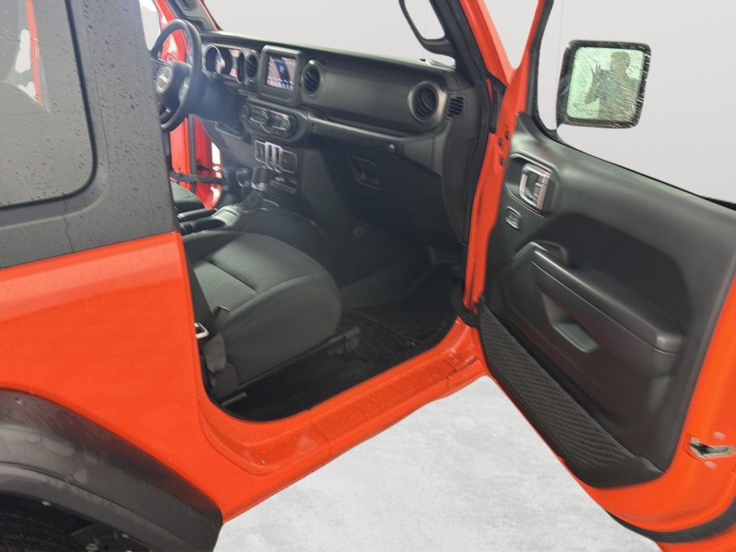Used 2023 Punkn Metallic Clearcoat Jeep Sport S image 11