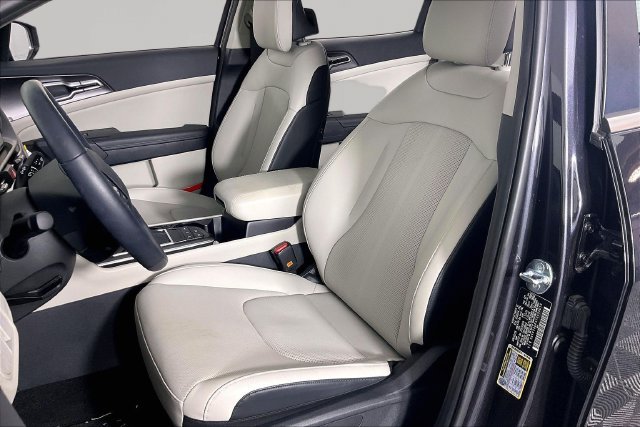 Certified Used 2026 Gray Kia EX image 19