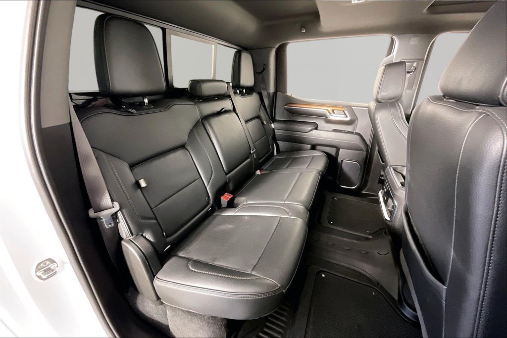 Used 2022 WHITE FROST TRICOAT GMC Denali image 23