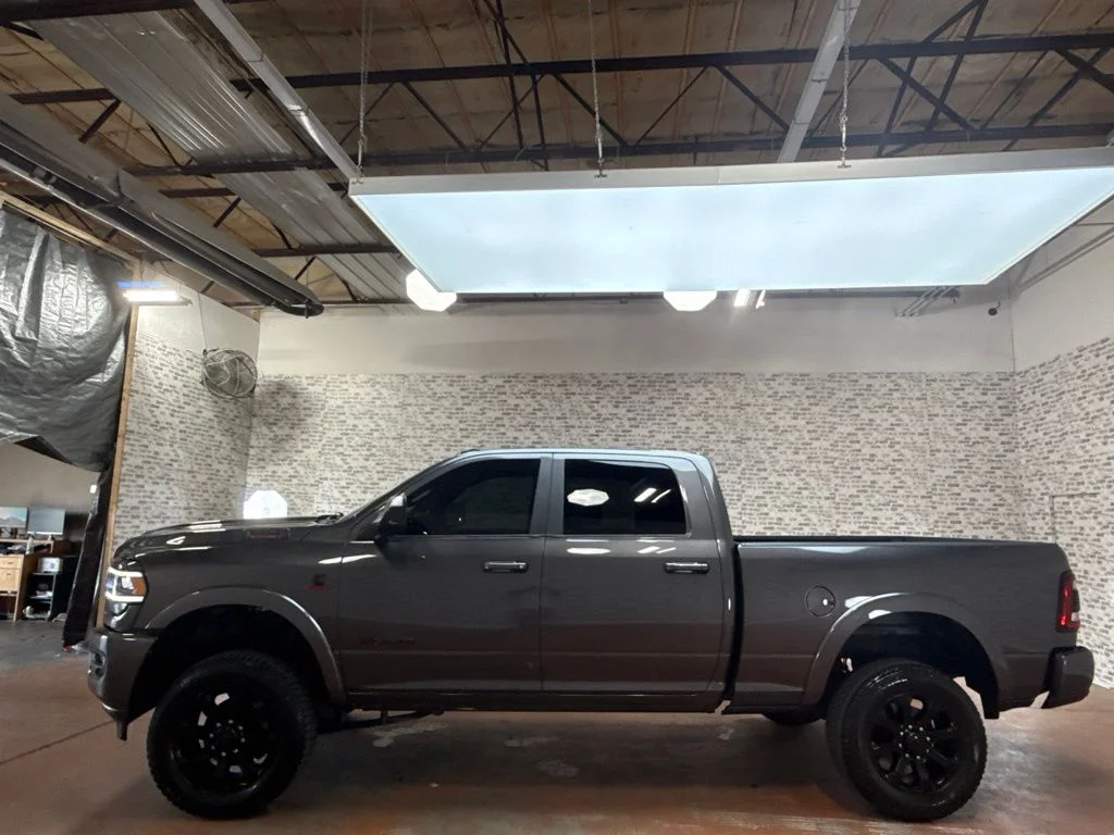 Used 2021 Granite Crystal Metallic Clearcoat Ram Laramie image 4