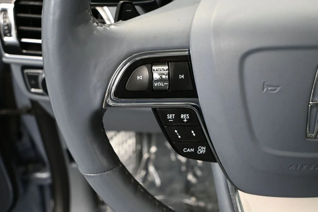 Used 2019 Blue Lincoln Black Label image 21