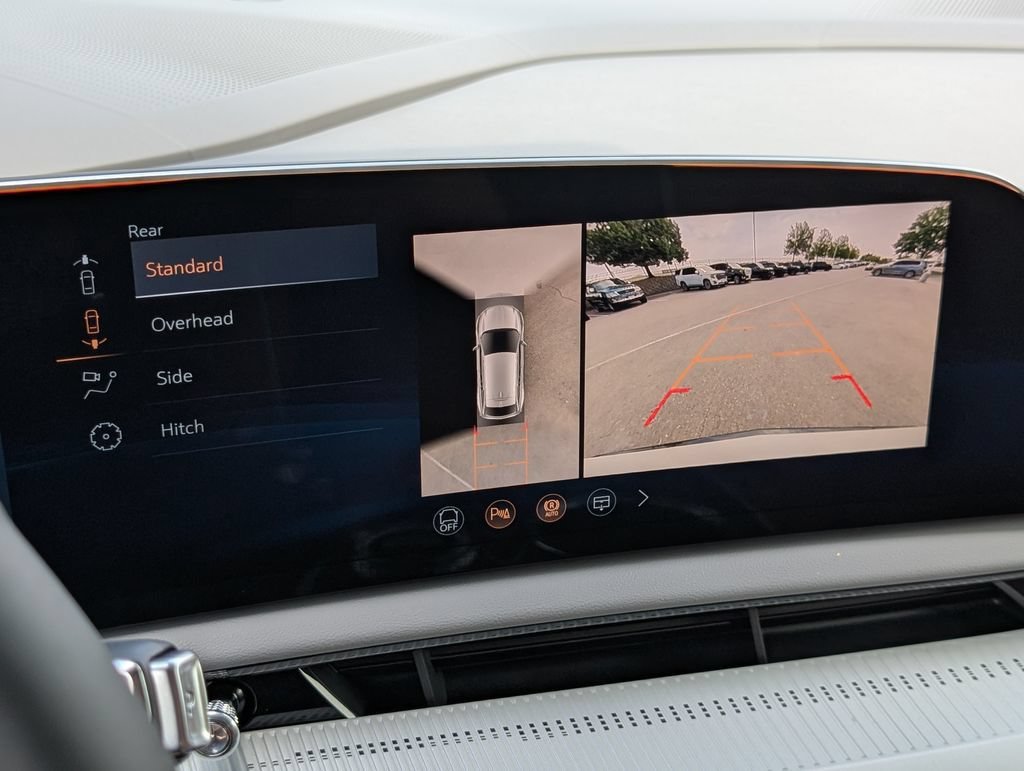 2027 Cadillac OPTIQ Premium Luxury - Photo 25