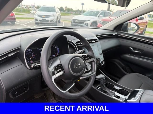 Used 2022 Silver Hyundai SE image 30