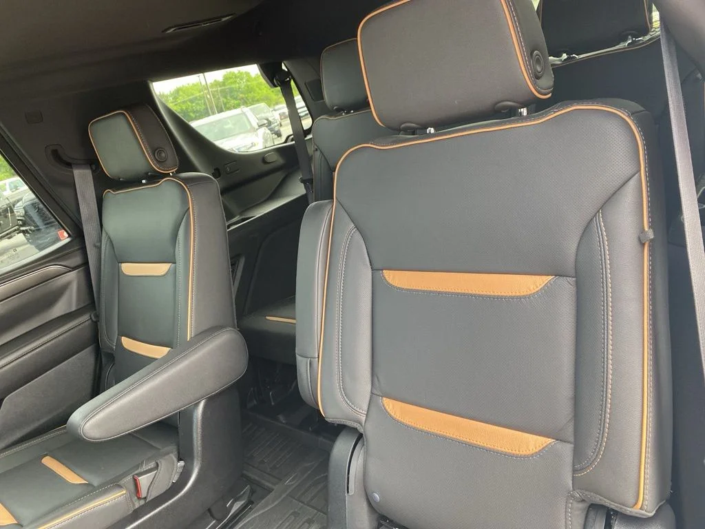 Used 2024 White GMC AT4 image 35