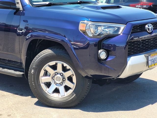 Used 2016 Blue Toyota Trail image 9