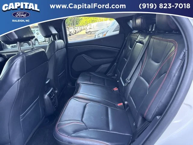 Used 2025 White Ford Premium image 17