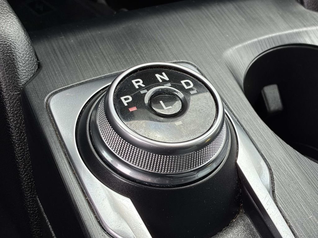 Used 2024 White Ford Platinum image 30