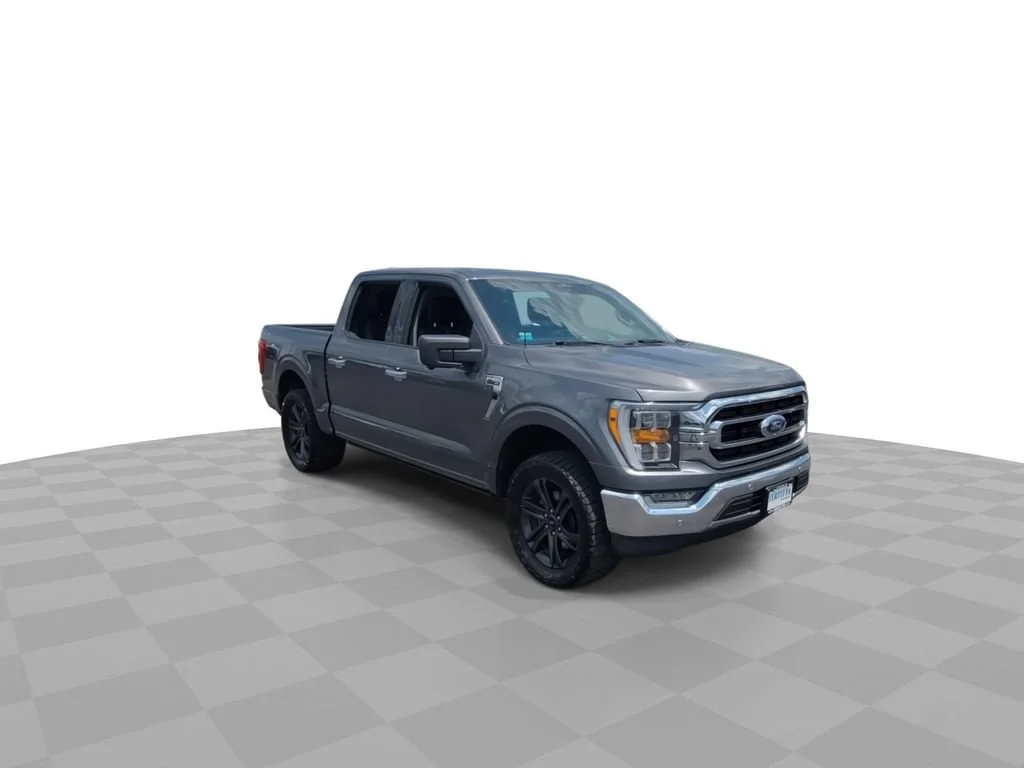 Used 2021 Gray Ford XLT image 2