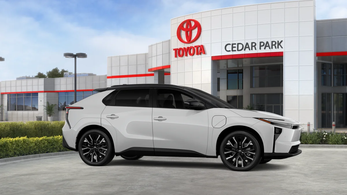 New 2026 Wind Chill Pearl with Midnight Black Metallic roof Toyota Limited image 67