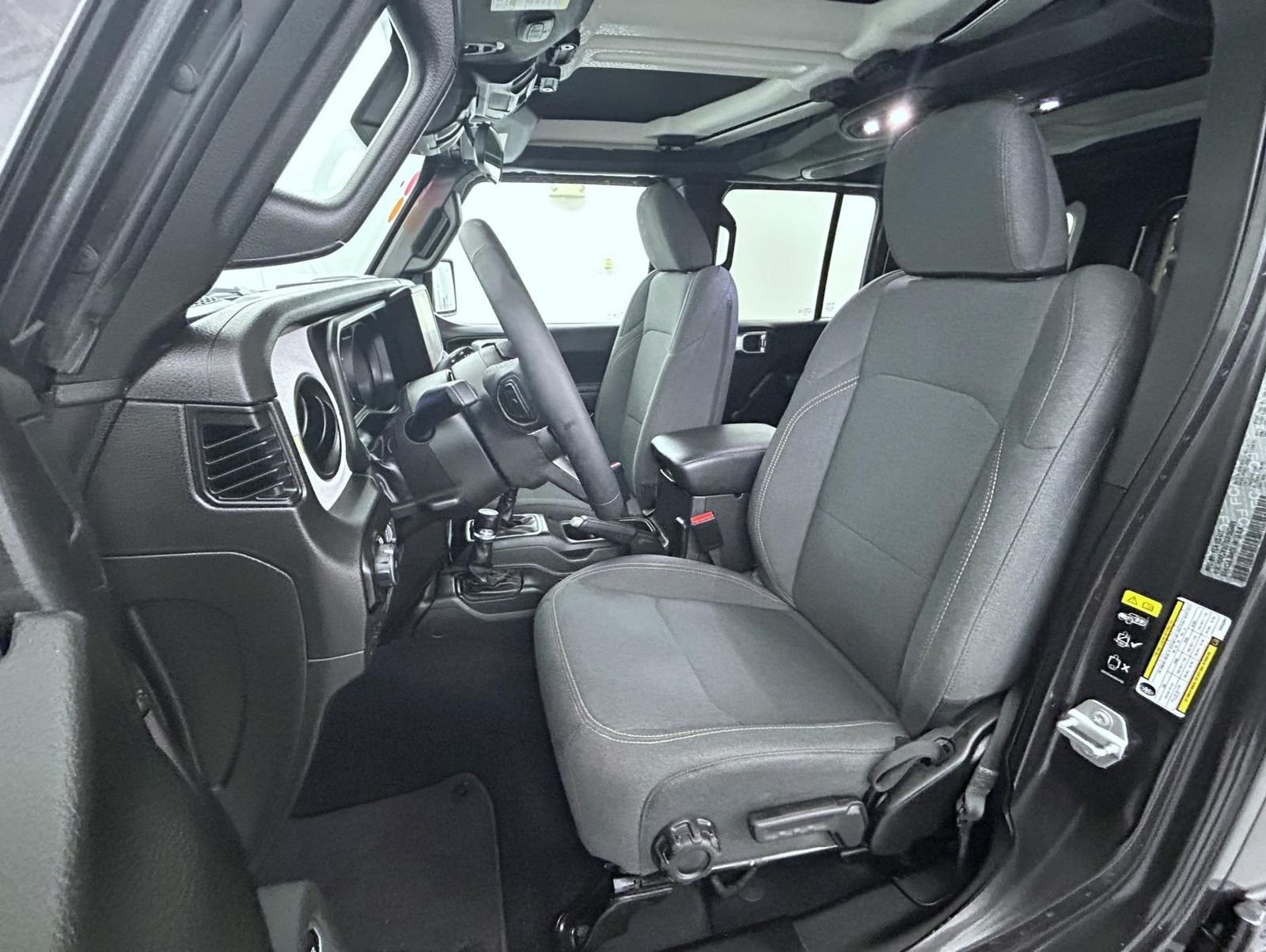 Used 2025 Gray Jeep Sport S image 10