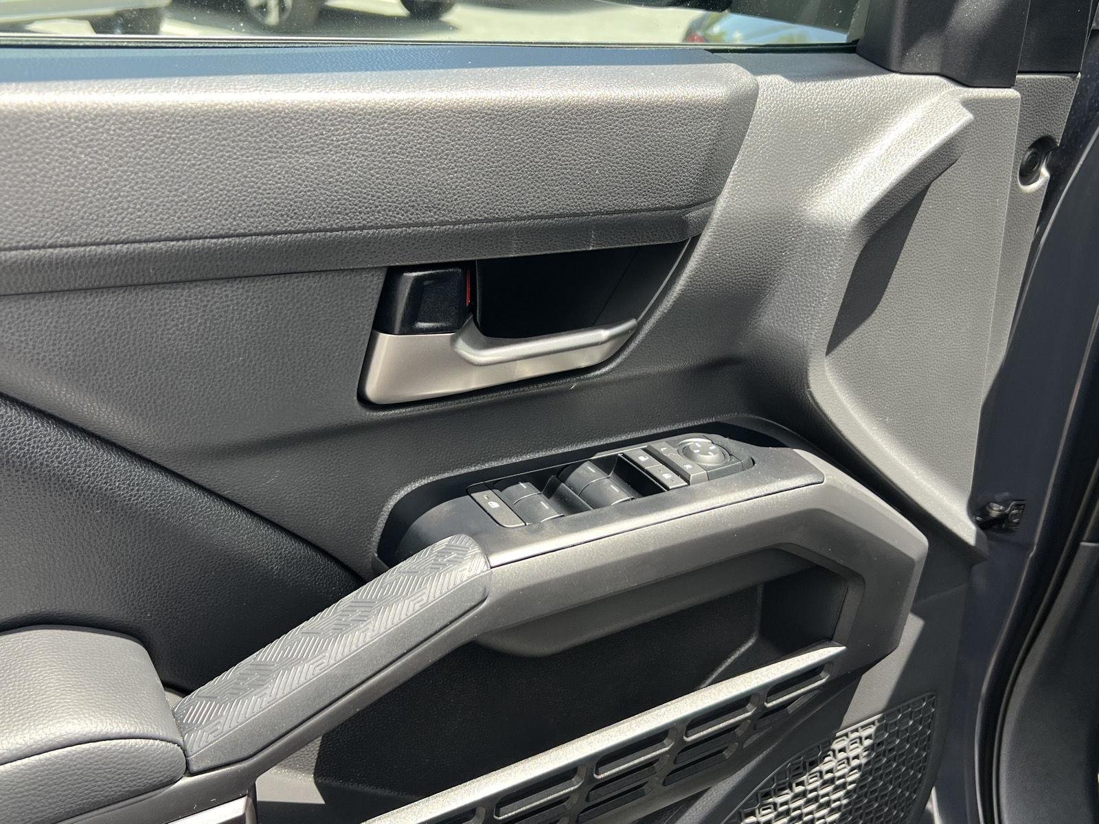 2025 Toyota Tacoma TRD Off Road - Photo 31
