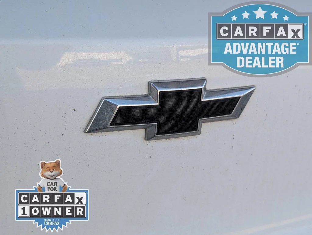 Used 2023 Summit White Chevrolet RS image 10