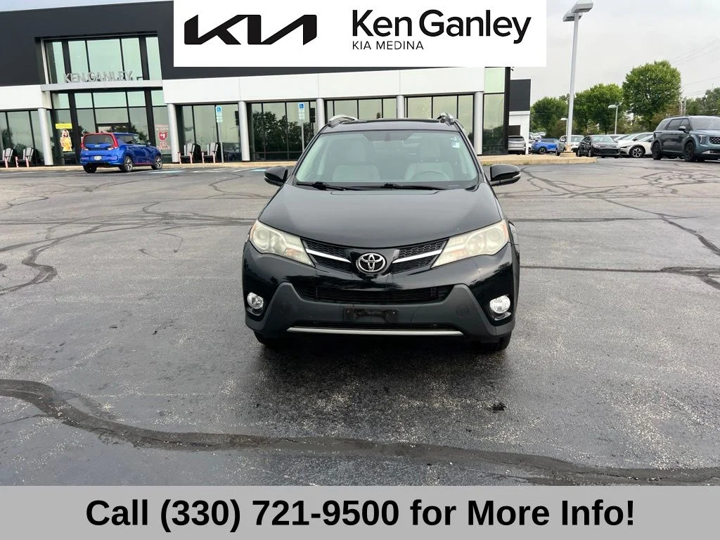 Used 2015 Black Toyota XLE image 2