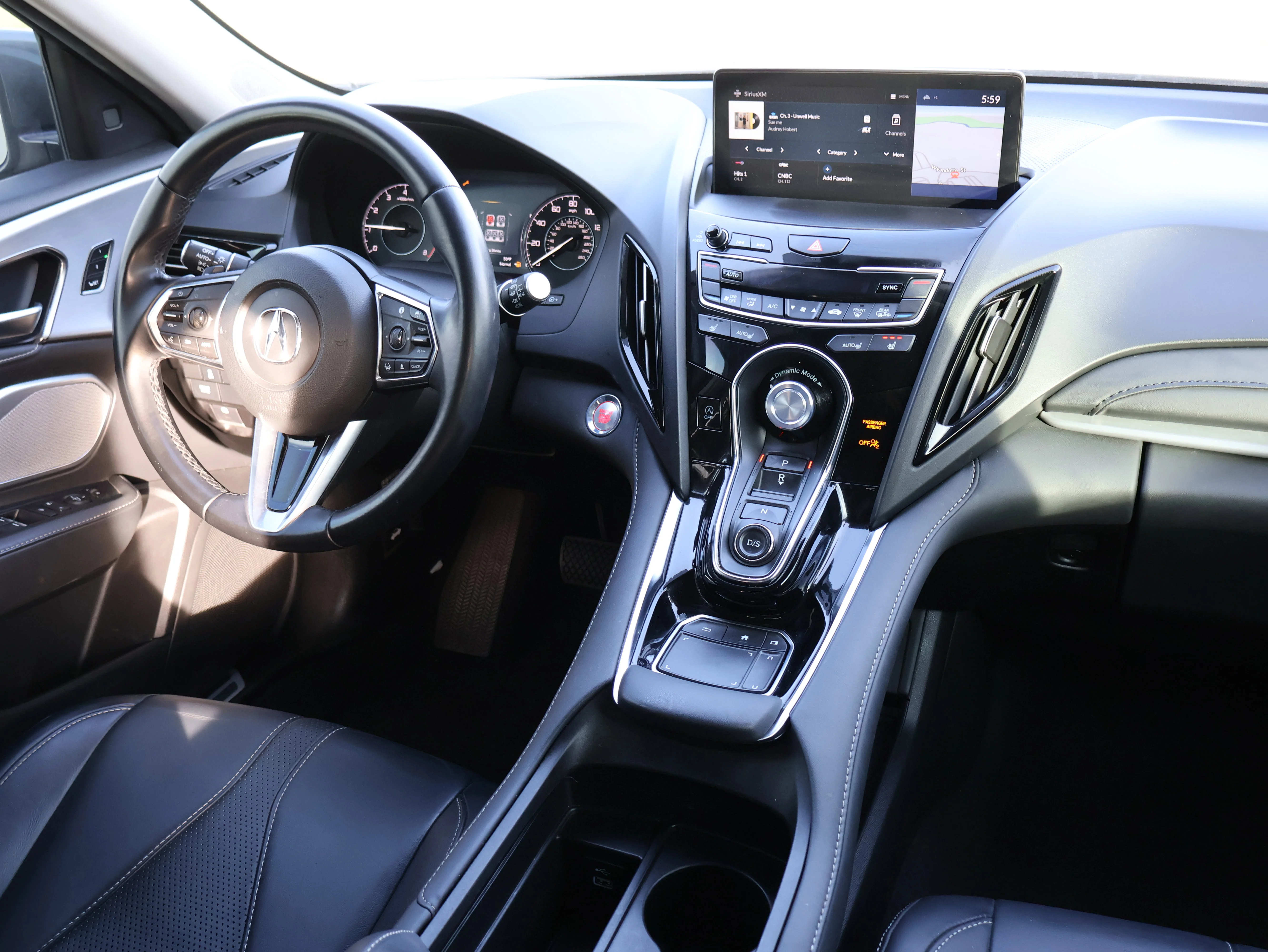 Used 2024 Liquid Carbon Metallic Acura w/Technology Package image 13