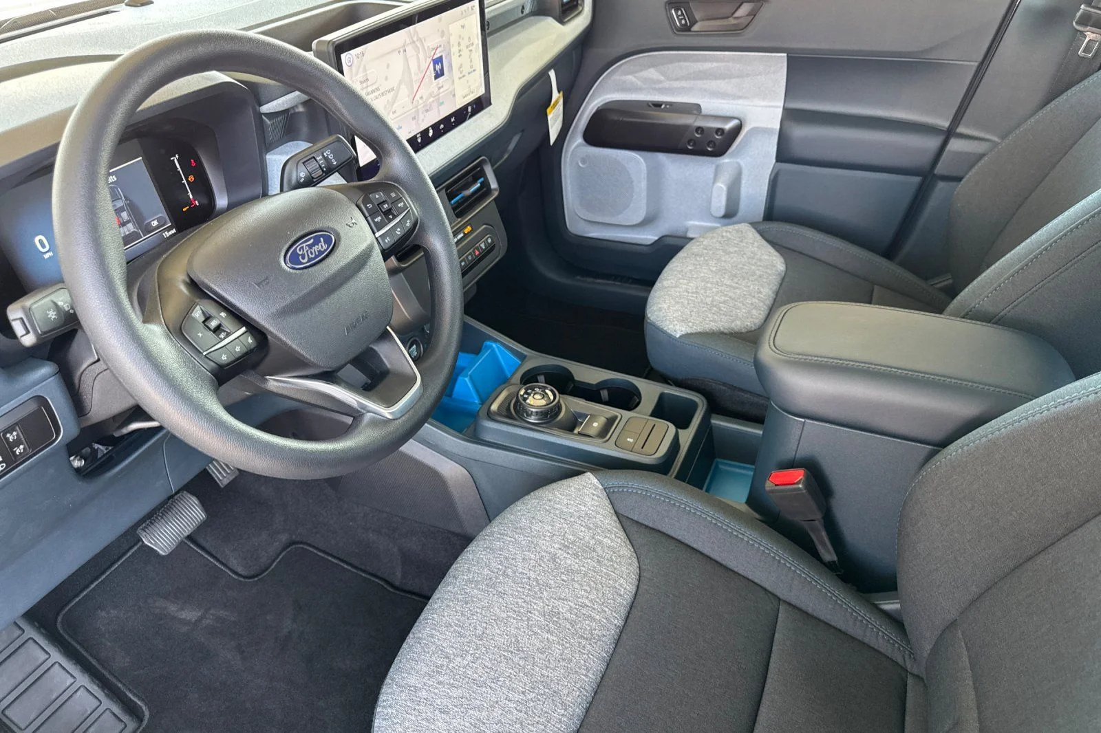 New 2026 Carbonized Gray Metallic Ford XLT image 12