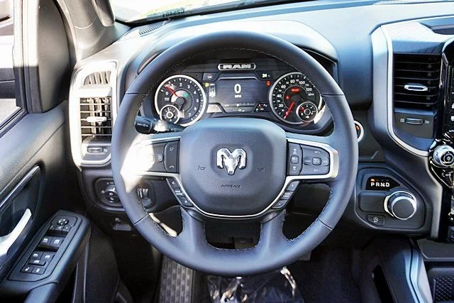 New 2026 Diamond Black Crystal Pearl-Coat Exterior Paint RAM Big Horn Sport Appearance image 24