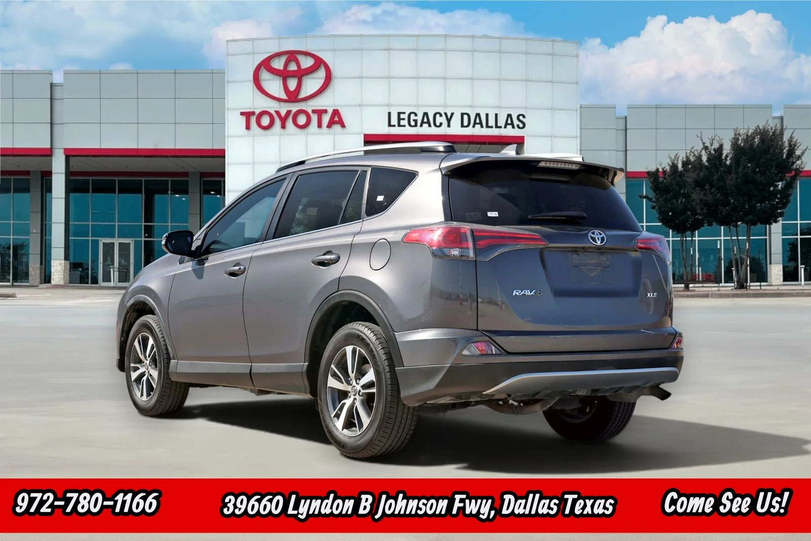 Used 2017 Gray Toyota XLE image 7