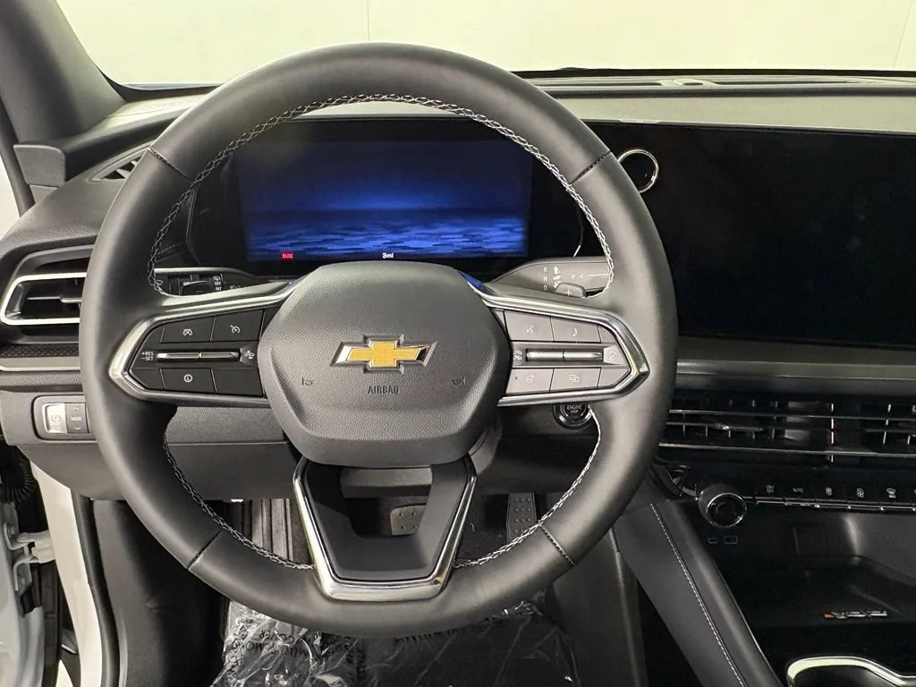New 2026 Summit White Chevrolet LT image 28