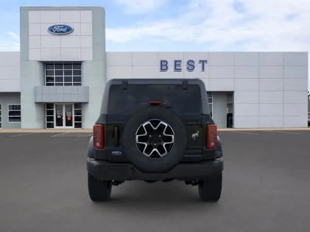 New 2025 Shadow Black Ford Outer Banks® image 31