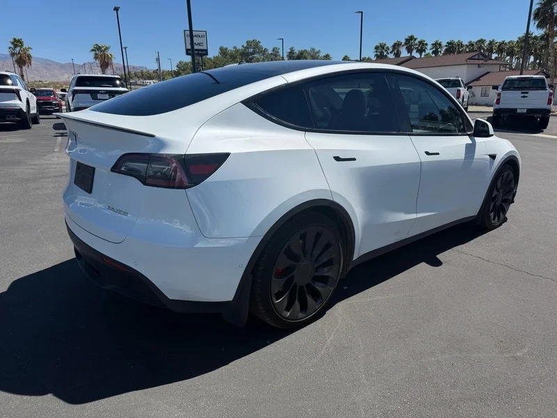 Used 2022 White Tesla Performance image 3