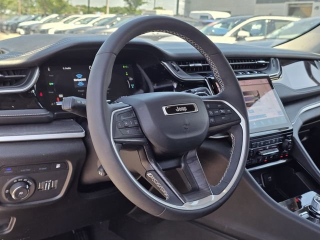 Used 2023 White Jeep 4xe image 9