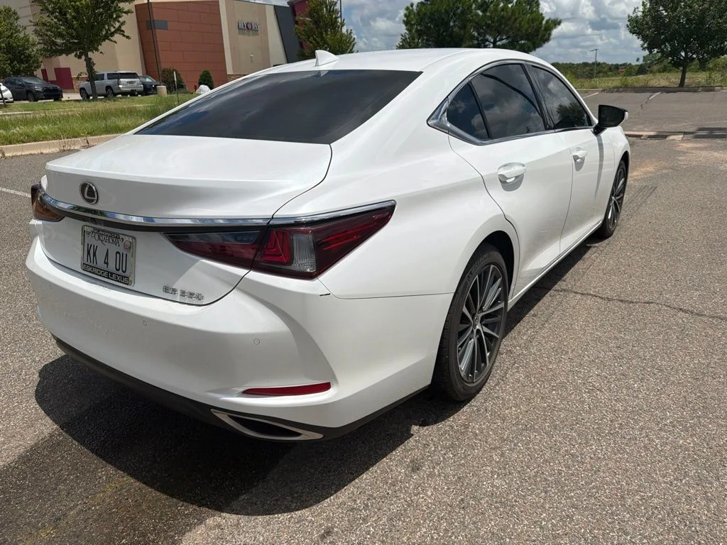Used 2025 White Lexus 350 image 7