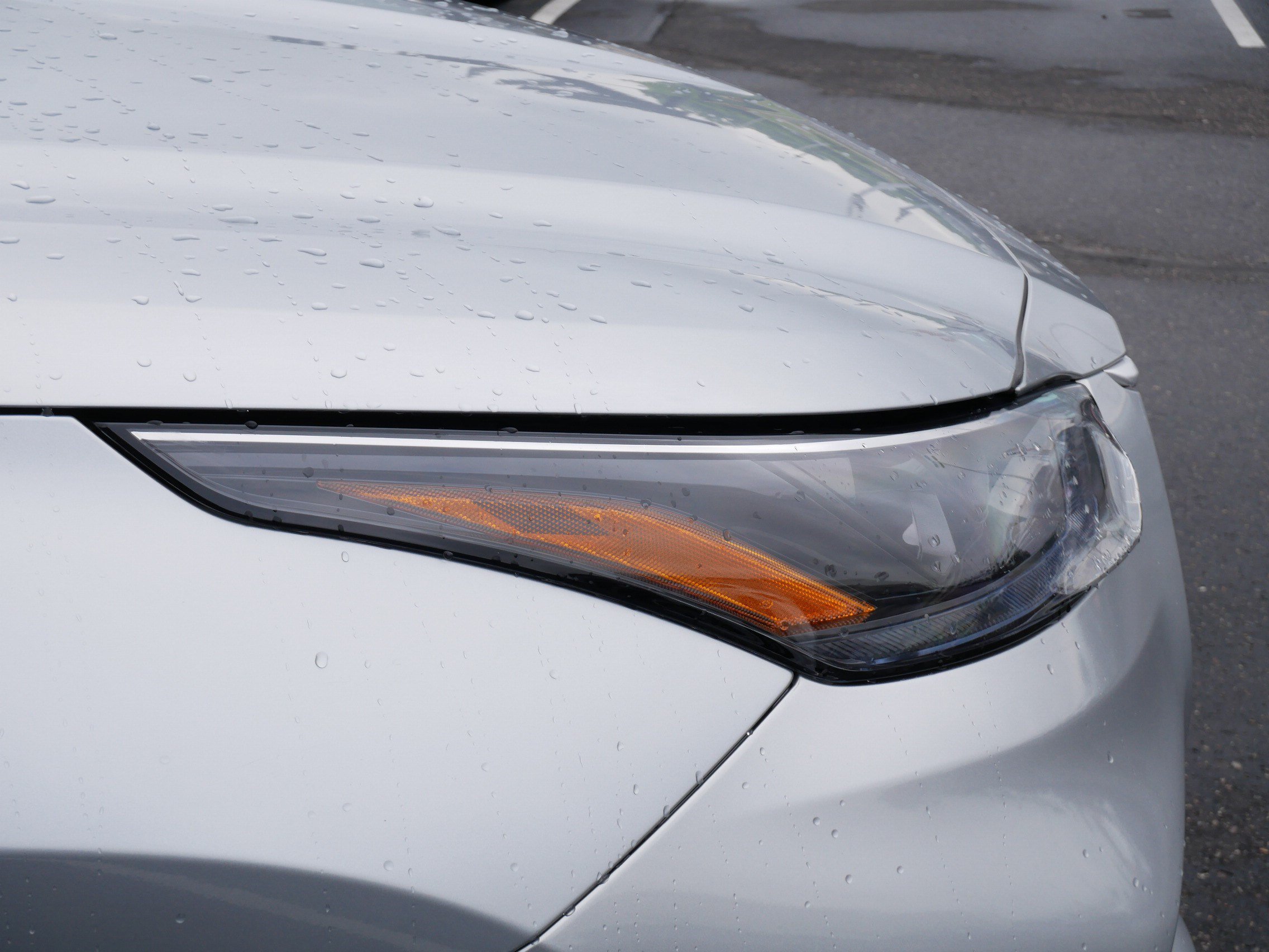 2024 Toyota Highlander LE - Photo 16
