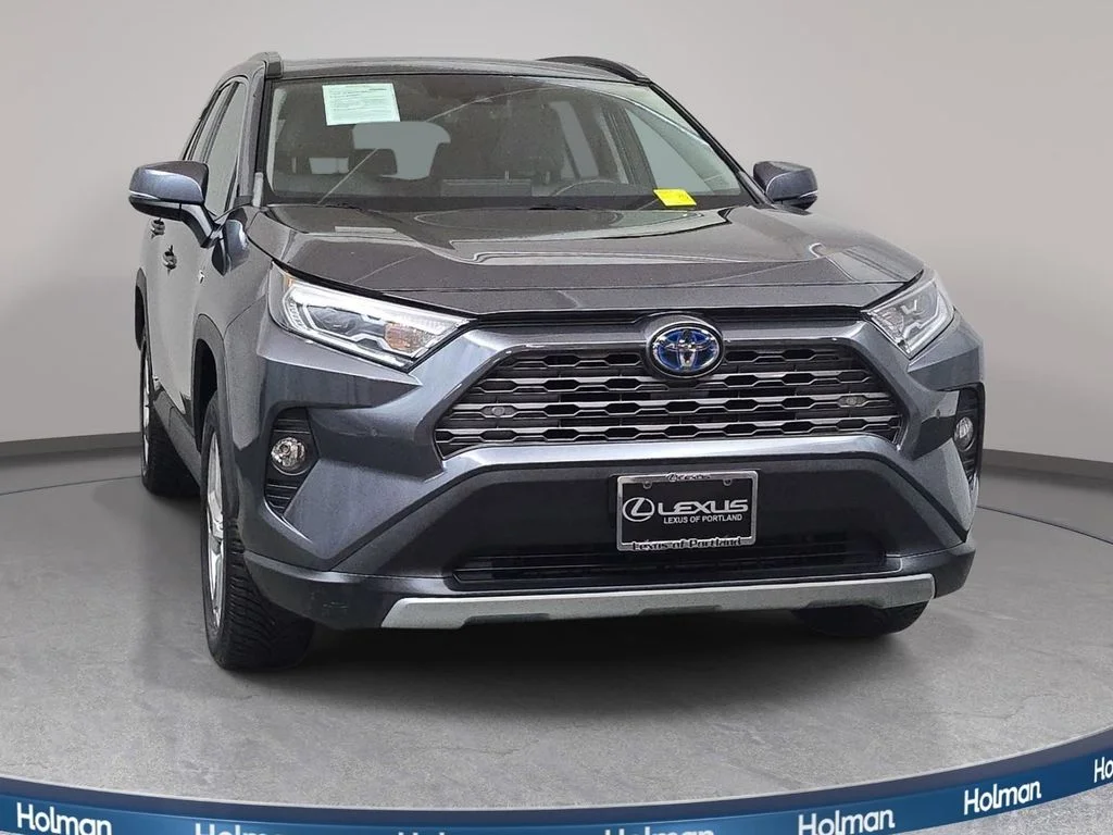 Used 2019 Gray Toyota Limited image 3