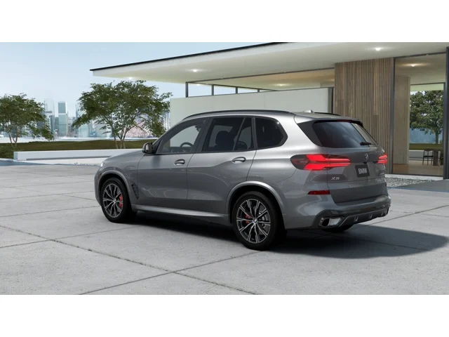 New 2026 Skyscraper Grey Metallic BMW xDrive50e image 2