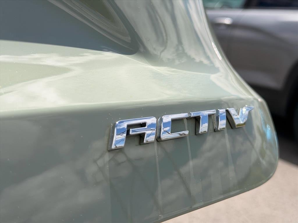 Used 2024 Cacti Green Chevrolet ACTIV image 27