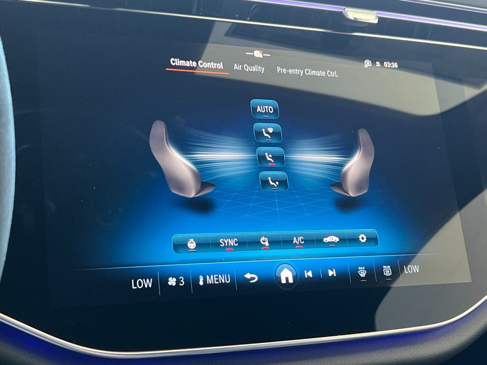 New 2026 MANUFAKTUR Alpine Grey Mercedes-Benz E 53 AMG® image 24