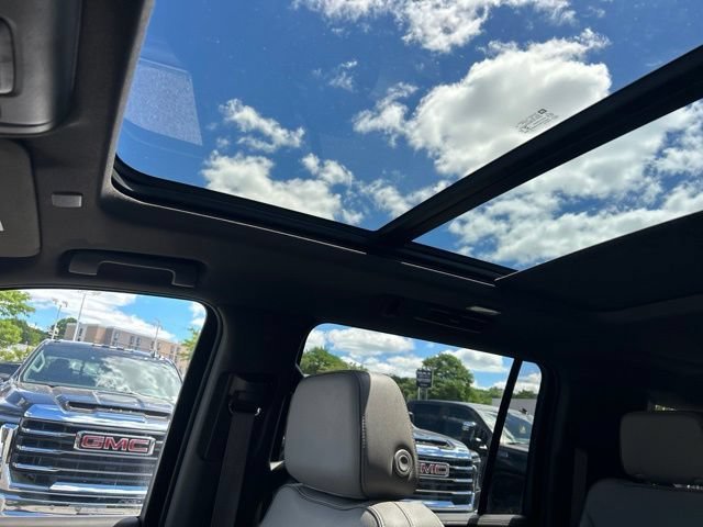 Used 2022 Midnight Blue Metallic GMC SLT image 35