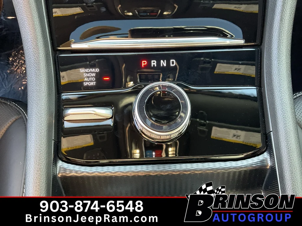 New 2027 Bright White Clearcoat Jeep Limited Reserve image 15