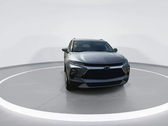 Used 2023 Gray Chevrolet LT image 3