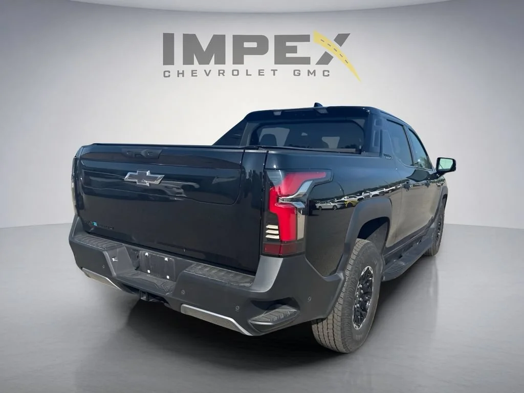 Used 2026 Black Chevrolet Trail Boss - Max Range image 4