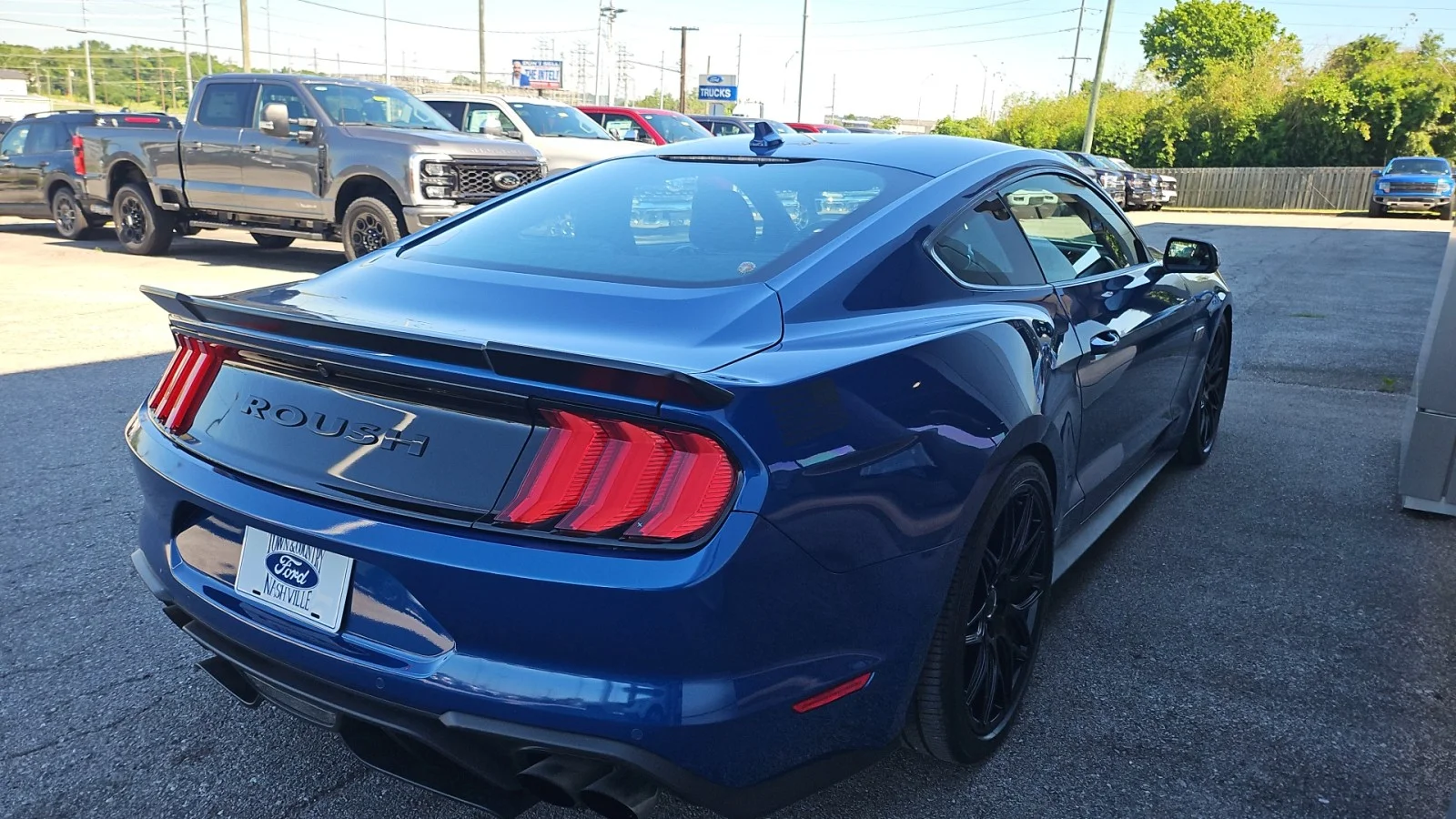 Used 2022 Blue Ford GT Premium image 5