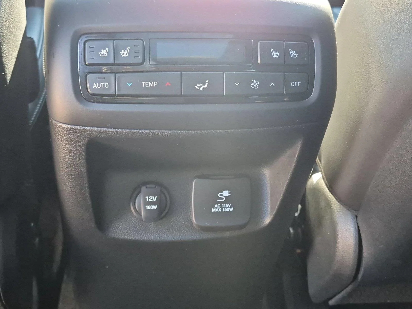 Used 2023 Robust Emerald Hyundai Calligraphy image 33
