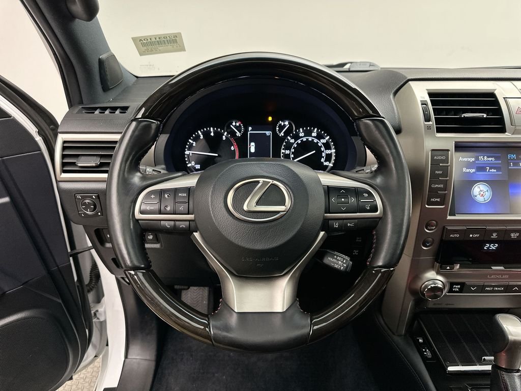 Used 2021 Starfire Pearl Lexus 460 image 31