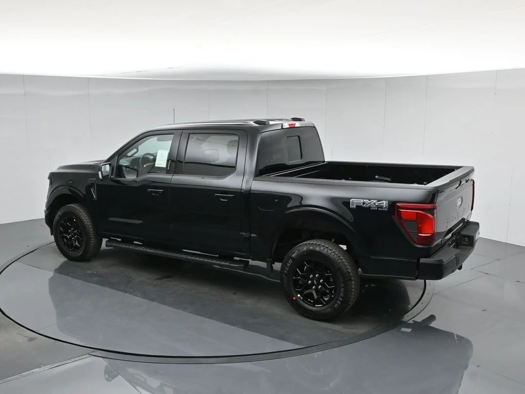 New 2026 Agate Black Metallic Ford XLT image 47