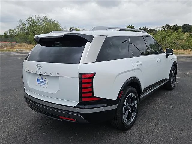 New 2027 Creamy White Pearl Hyundai Limited image 4