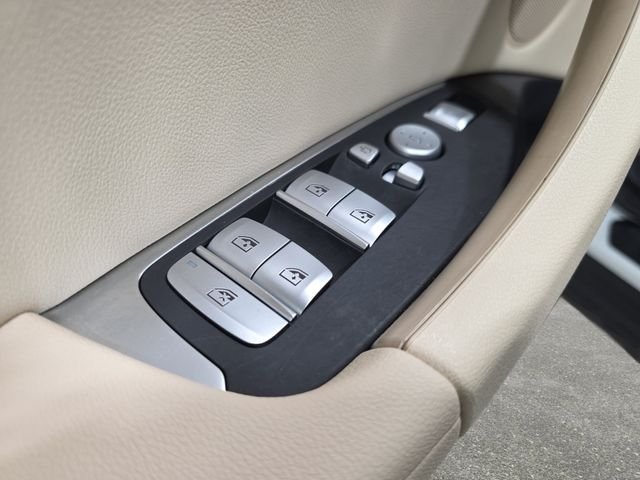 Certified Used 2024 Alpine White BMW xDrive30i image 27