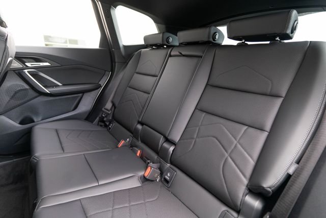 New 2026 Alpine White BMW xDrive28i image 33