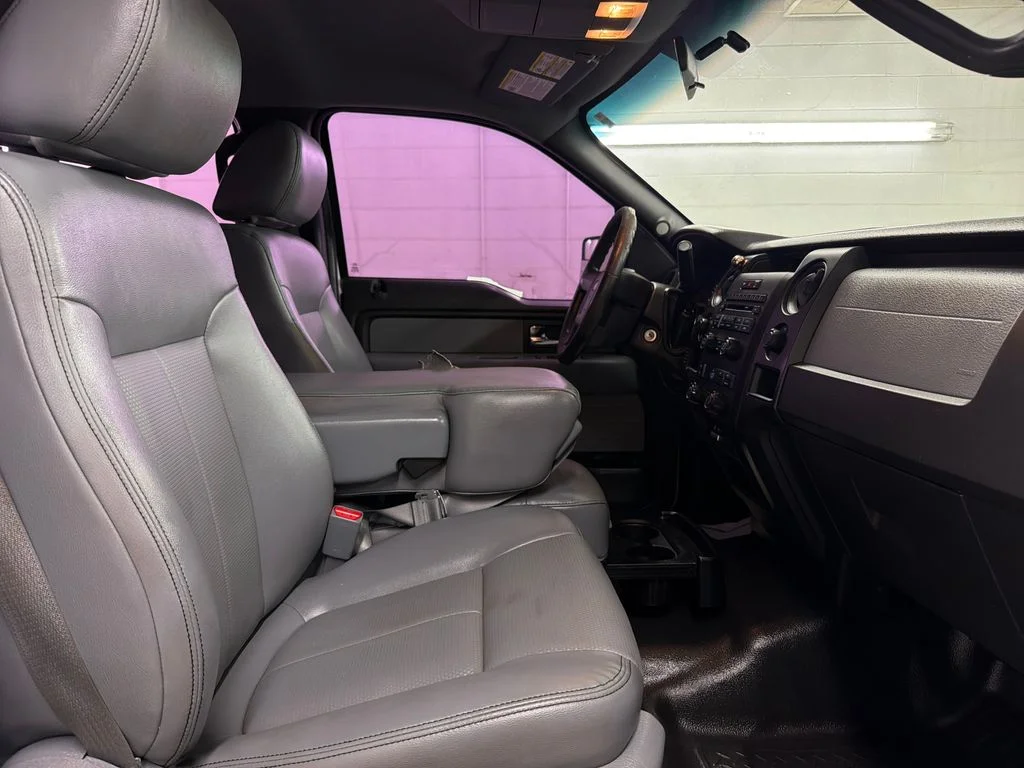 Used 2013 White Ford XL image 23