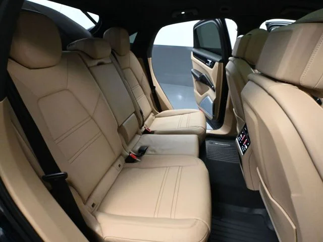 Used 2022 Blue Porsche Base image 39