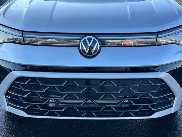 New 2026 Pyrite Silver Metallic Volkswagen 1.5T SEL image 9