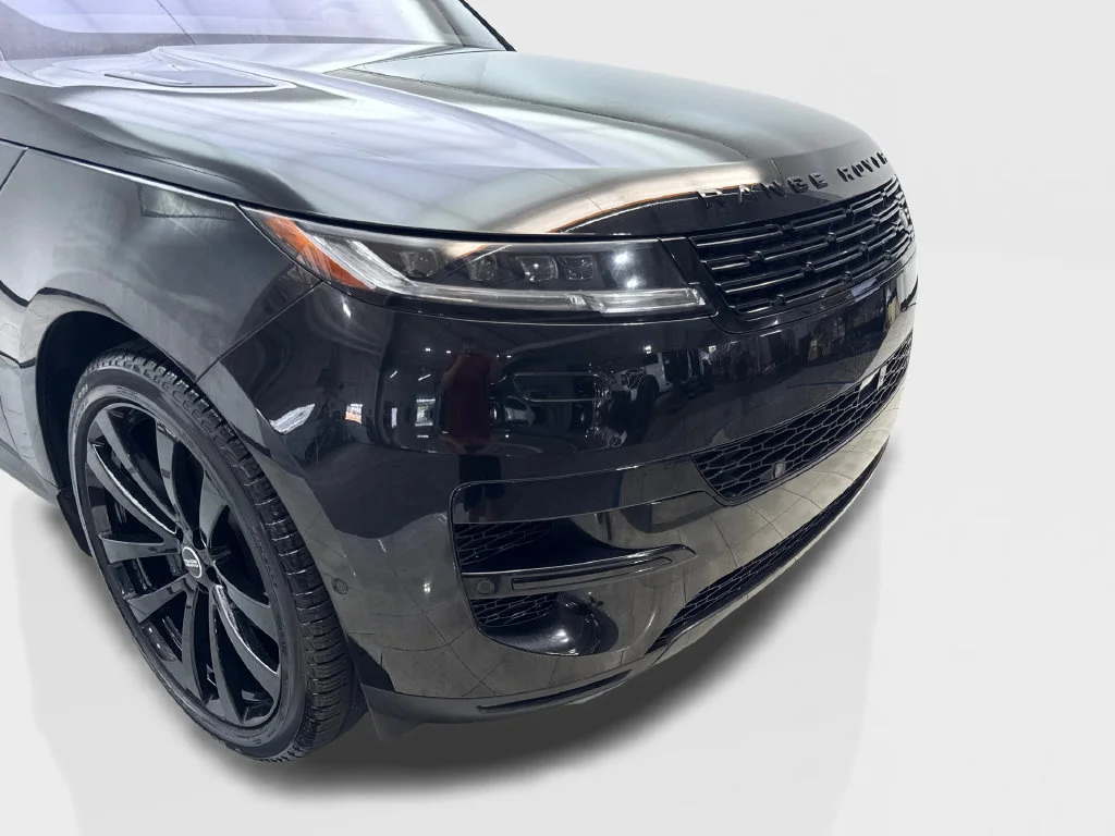 Used 2023 Black Land Rover SE image 19