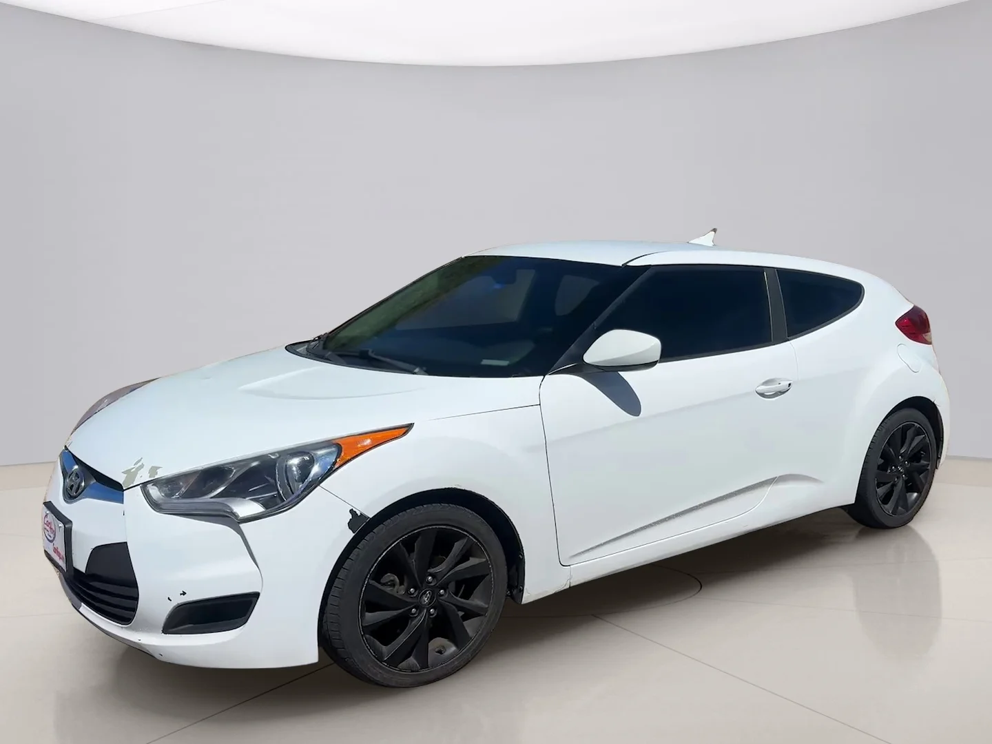 Used 2016 White Hyundai BASE image 1