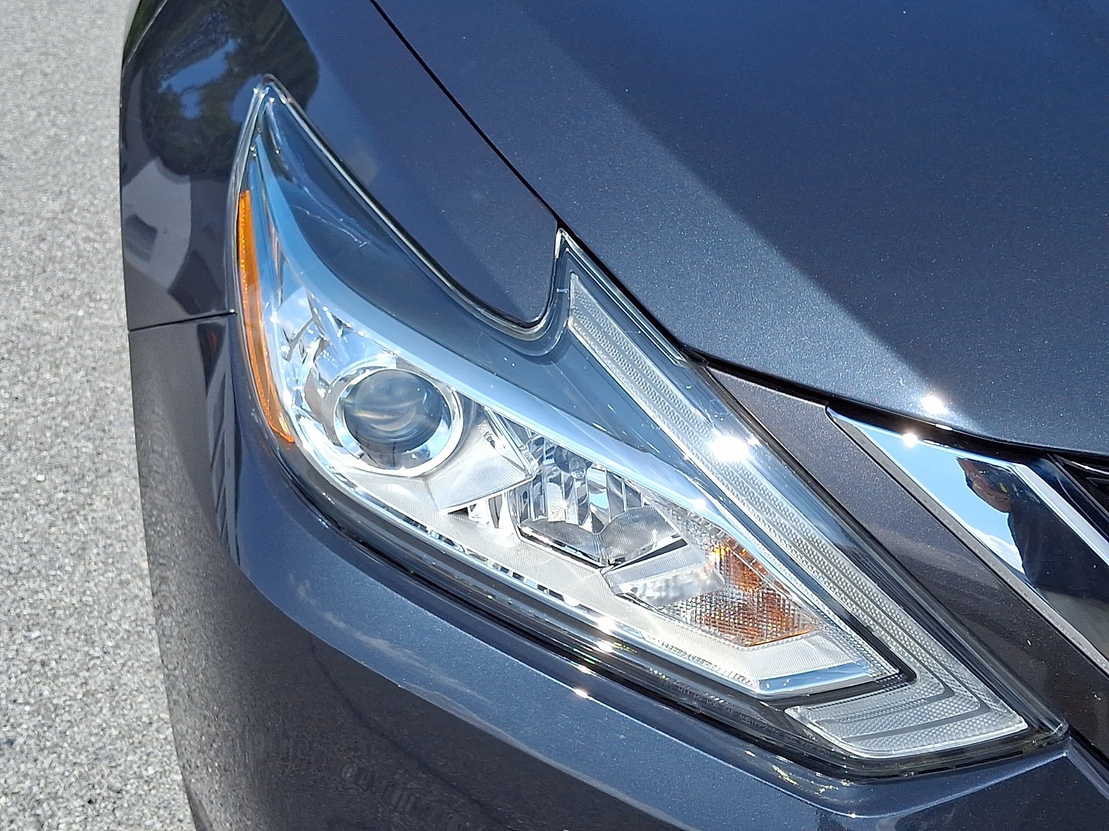 Used 2017 Storm Blue Nissan 2.5 S image 10