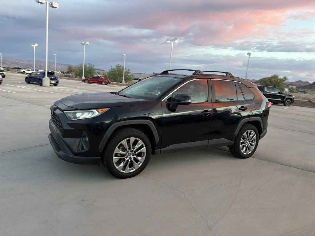 2019 Toyota RAV4 XLE Premium - Photo 8